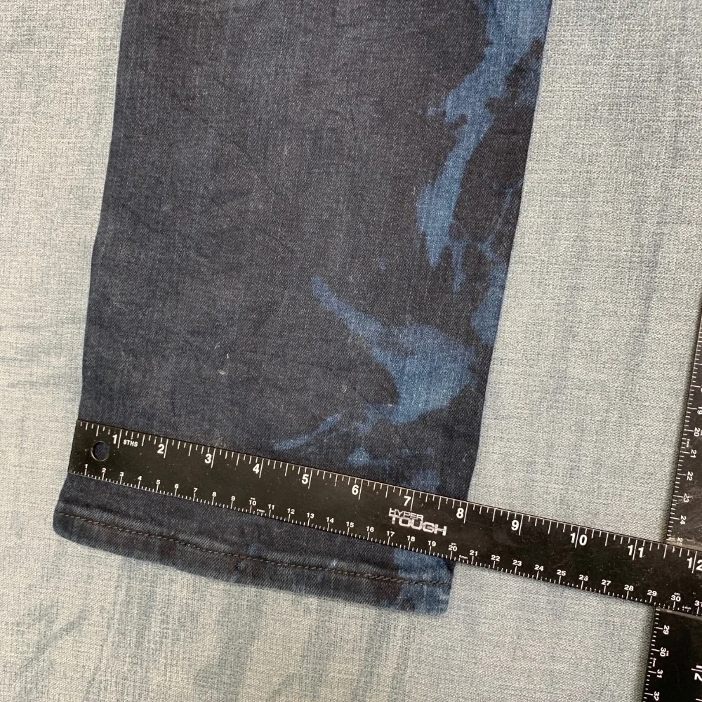 Levis levi 513